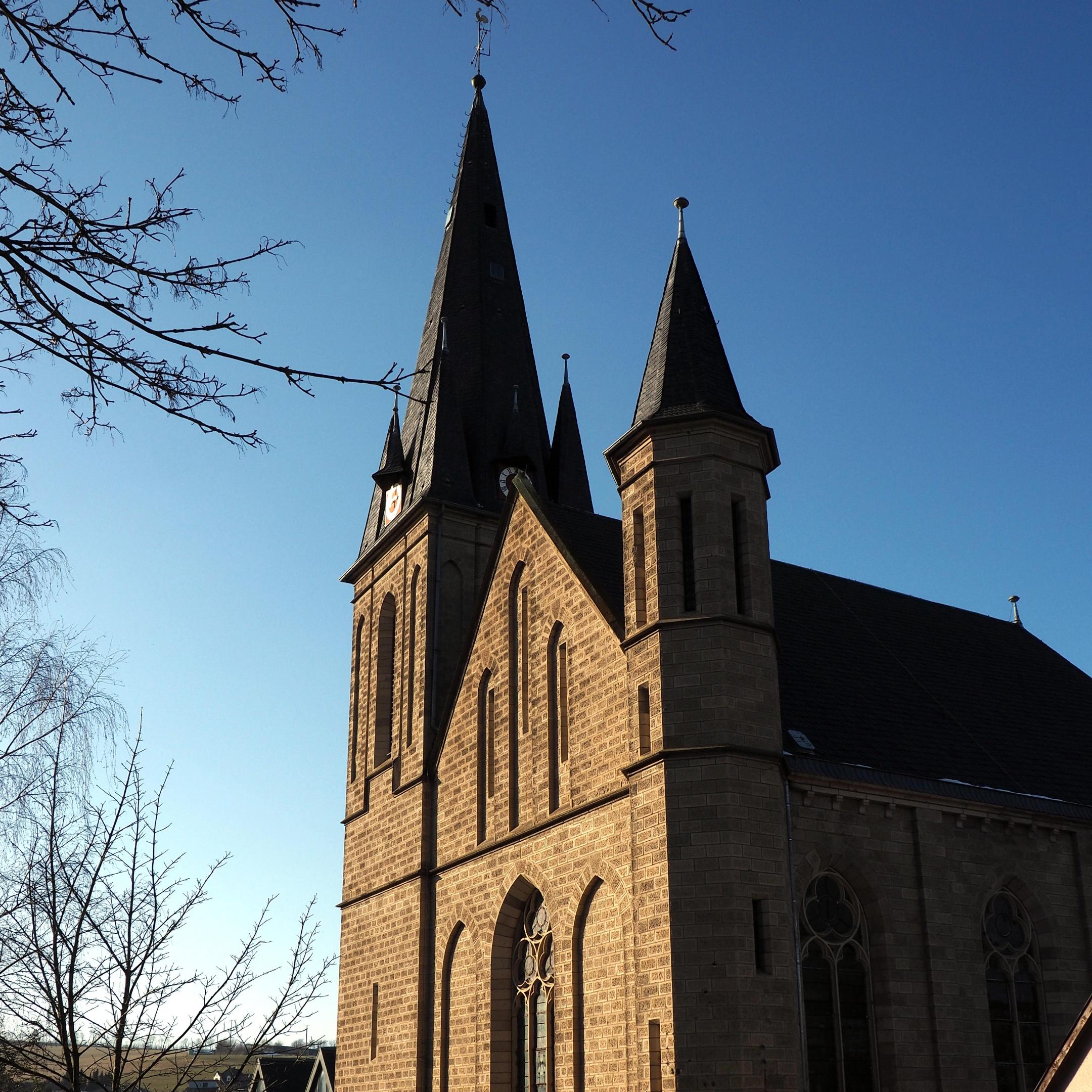 Außenansicht der Kirche Weibern